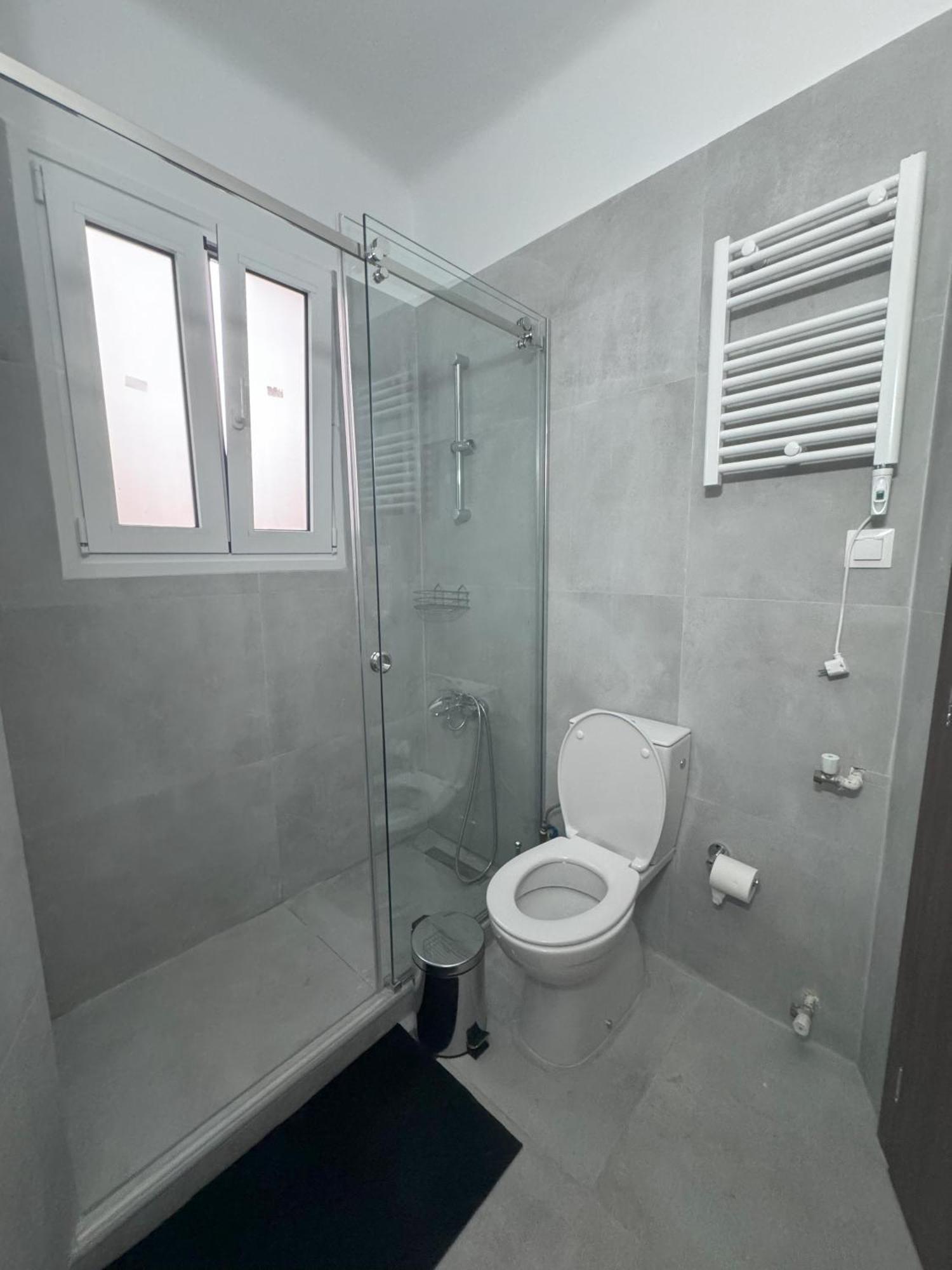 אתונה Ntinos Apartment Center Exarcheia מראה חיצוני תמונה